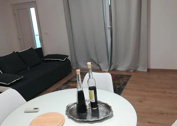 Centar بيت ضيافة ماكارسكا