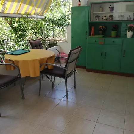 Centar Affittacamere 2*