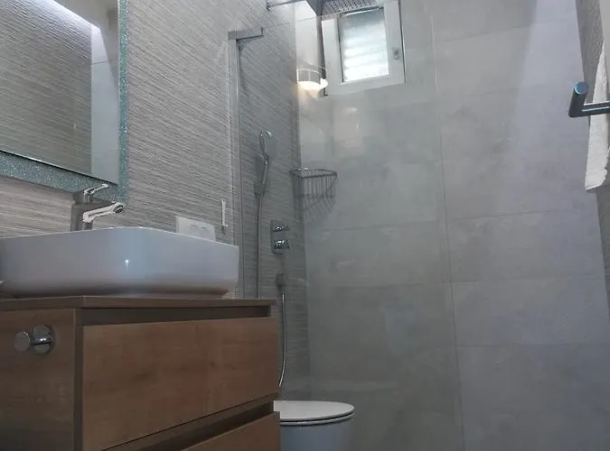 Gostinjska kuća Centar 2*